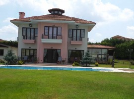 Private luxury house in Buyukcekmece Istanbul